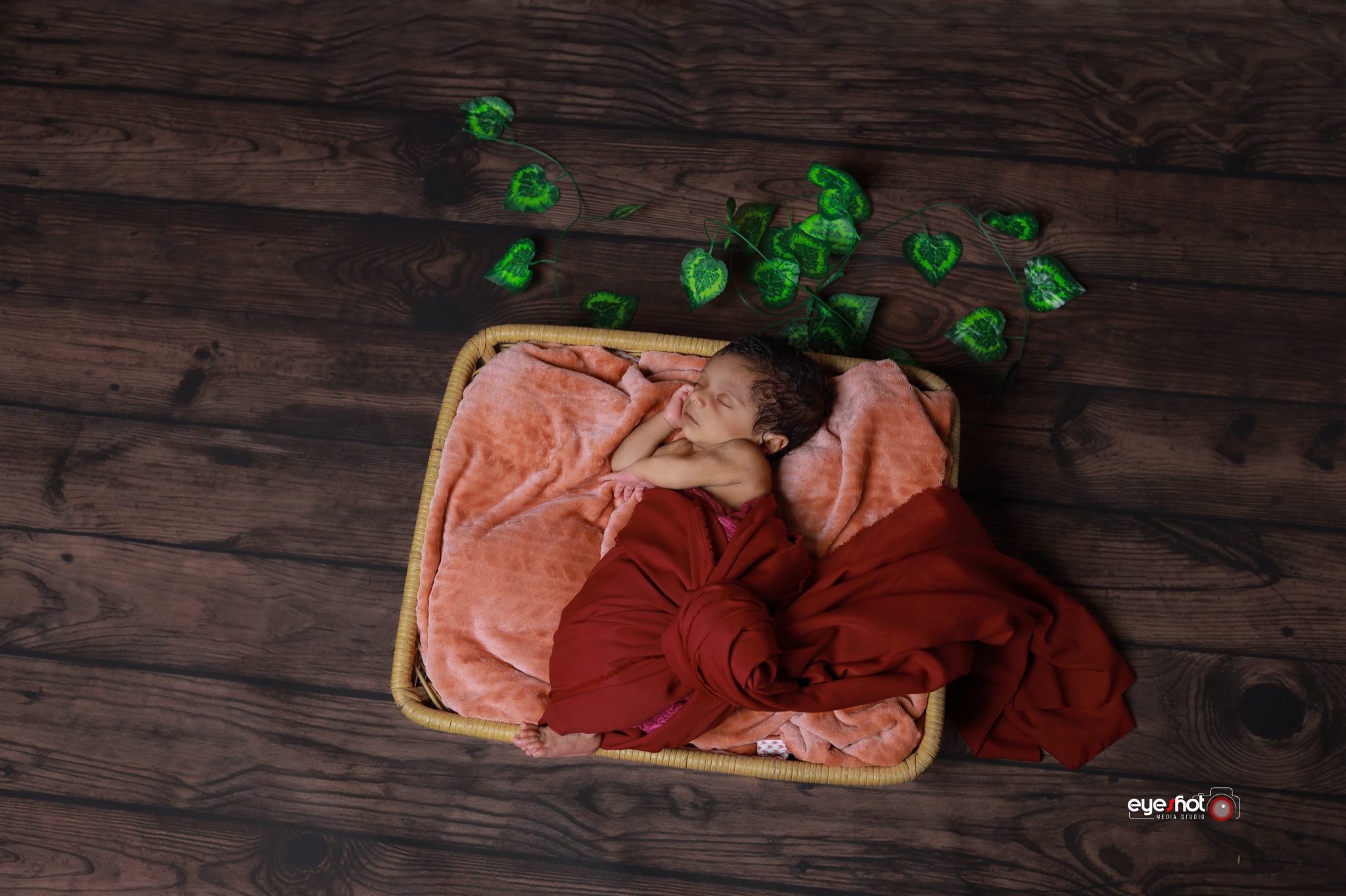 newborn photoshoot, newborn photography, best new born photographer Kerala, new born photo shoot, new born photography, newborn photography specialist, new born photoshoot Edapal, newborn photography Malappuram, new born photographer Kerala
