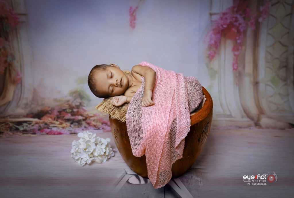 New Born Photography Theme Based, Eyebeez Edapal Eyebeez new born photography, new born photography kerala, new born photography malappuram, new born photography edapal, affordable kids photography, baby photography themes, newborn photography services